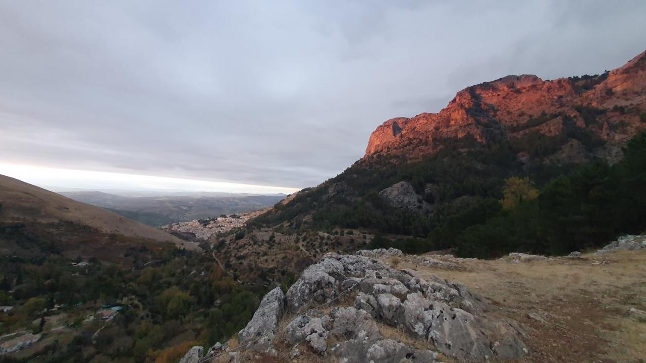 Alojamiento Rural Fuente De La Glorieta Cazorla Eksteriør bilde